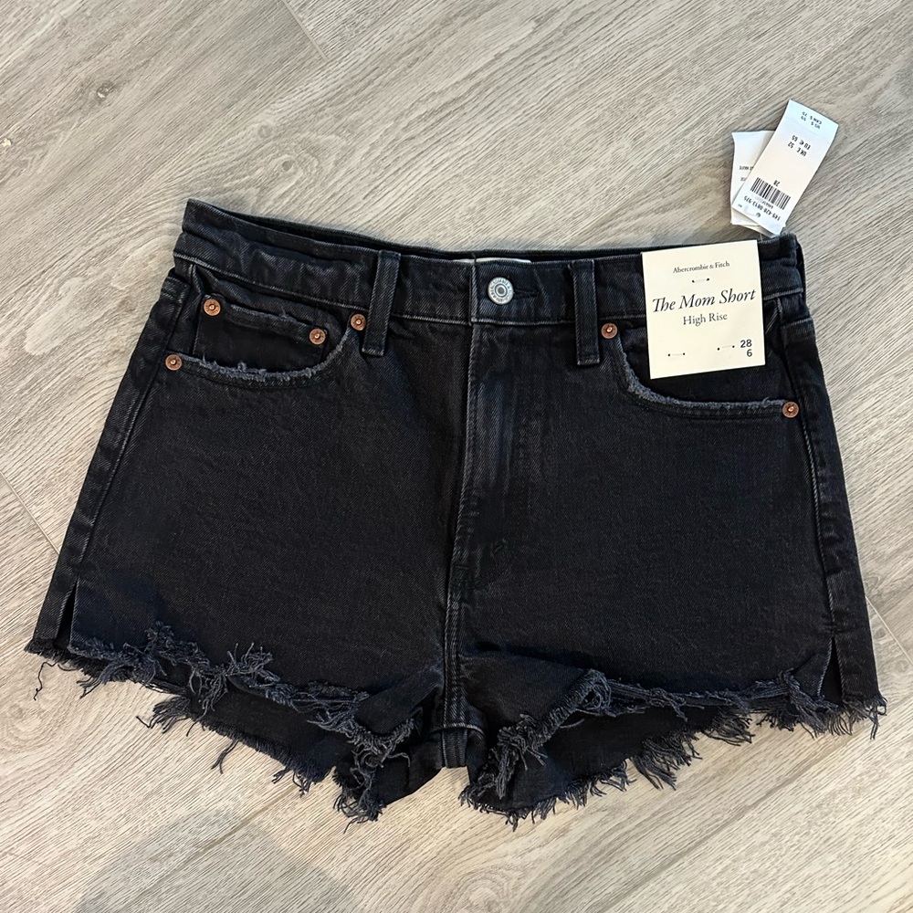 Abercrombie The Mom Short High Rise
